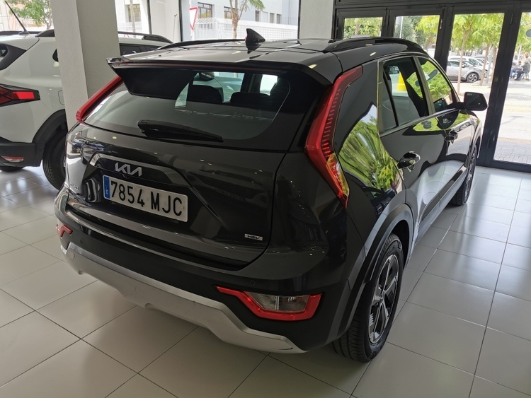 Kia Niro Concept Hybrid 1.6 141cv foto 3