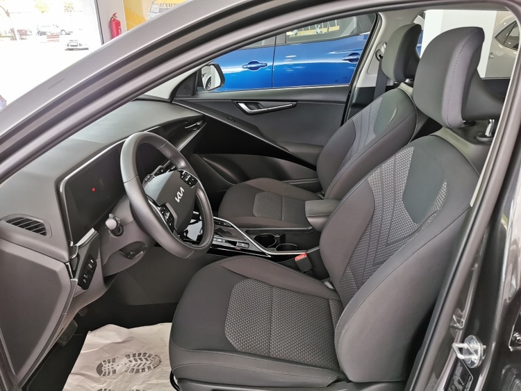 Kia Niro Concept Hybrid 1.6 141cv foto 7