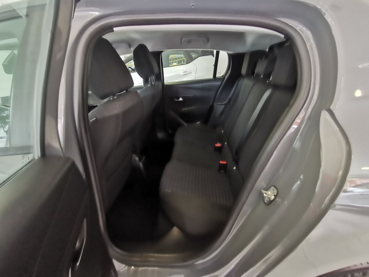 PEUGEOT 208 ACTIVE  foto 5