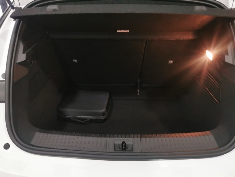 RENAULT MEGANE EVOLUTION E-TECH 130CV foto 7