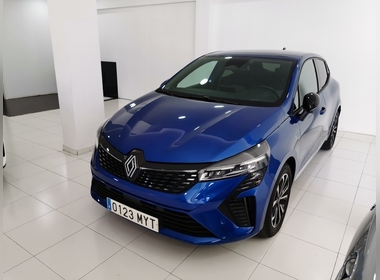 RENAULT - CLIO